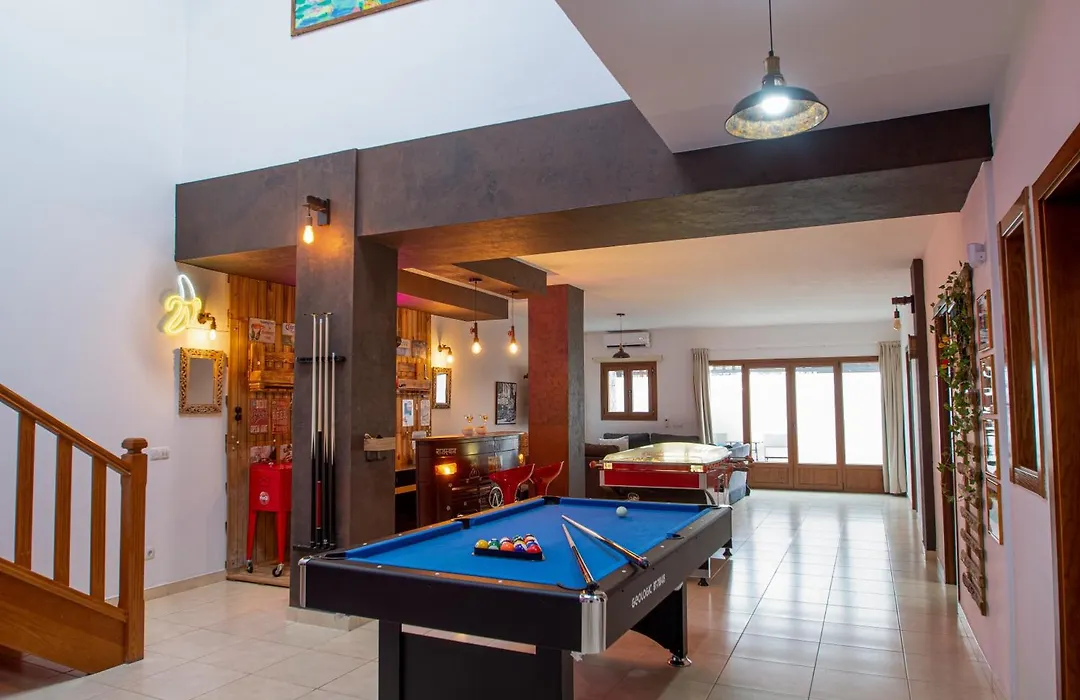 Villa Cavendish With Sea Views And Heatable Pool Close To Flamingo Beach-1