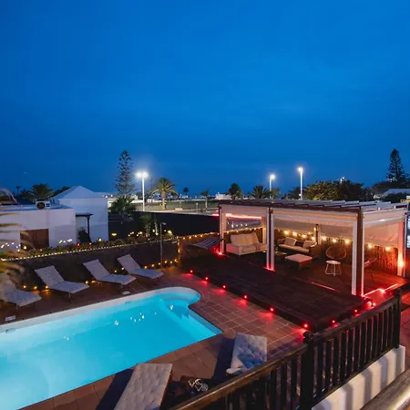 Villa Cavendish With Sea Views And Heatable Pool Close To Flamingo Beach-3