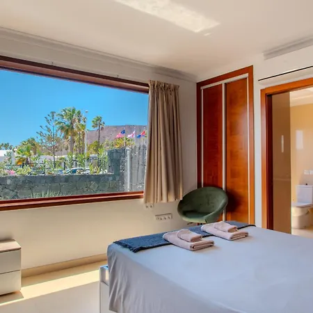 Villa Cavendish With Sea Views And Heatable Pool Close To Flamingo Beach-2